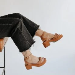 Piper & Scoot Shoes Seychelles: Slow Motion Platform Sandal In Tan Leather