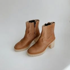 Piper & Scoot Free People: James Chelsea Boot In Tan Leather