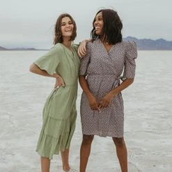 Piper & Scoot The Zilles Puff Sleeve Floral Dress In Lavender + Black