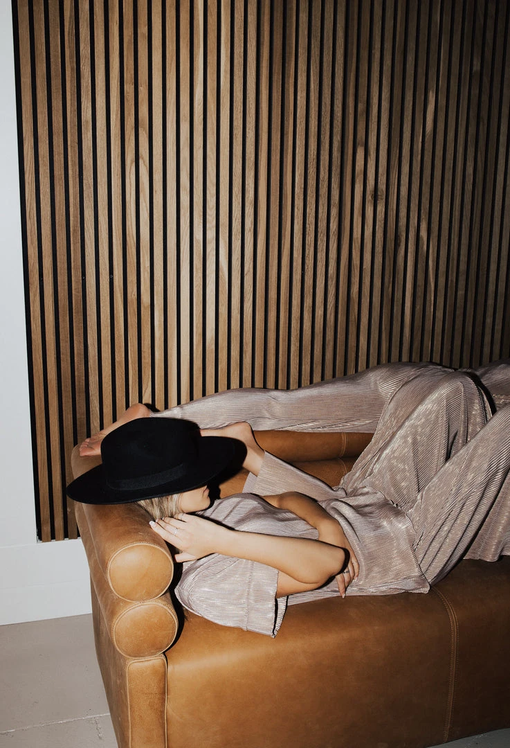 Piper & Scoot The England Shimmer Wide Leg Pant In Lavender Grey