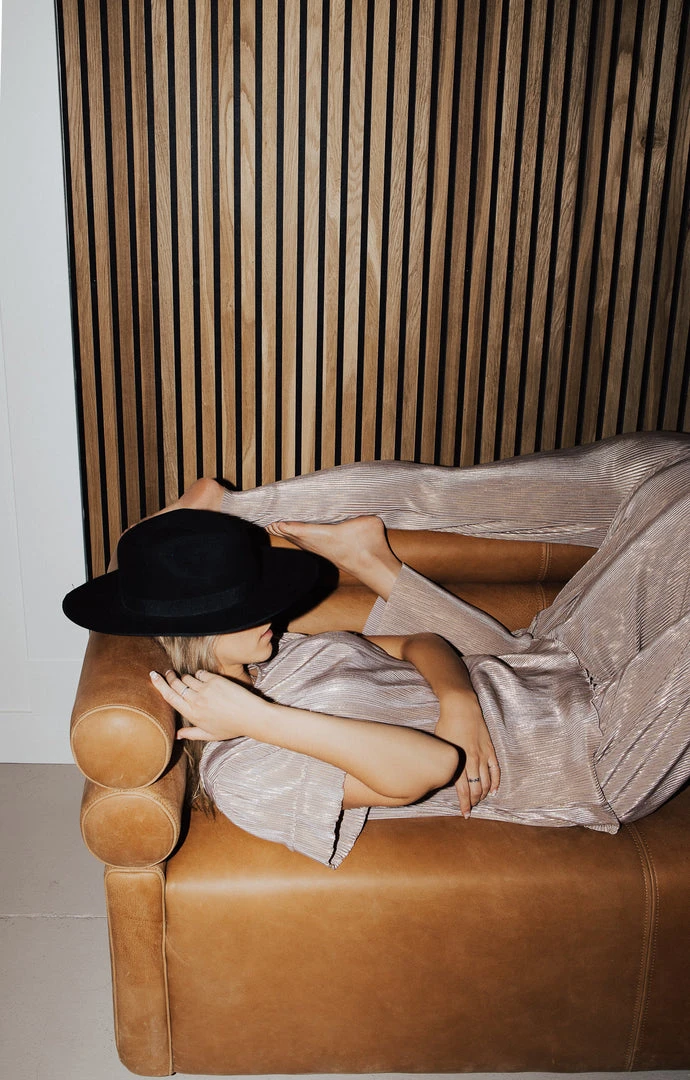 Piper & Scoot The London Shimmer Blouse In Lavender Grey Tops