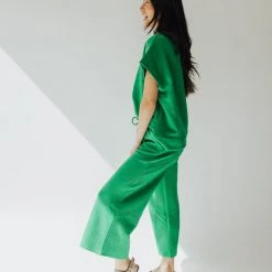 Piper & Scoot The Lenny Textured Top In Kelly Green