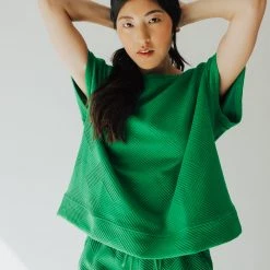 Piper & Scoot The Lenny Textured Top In Kelly Green