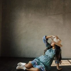 Piper & Scoot Dresses The Rylie Tiered Midi Dress In Green Floral